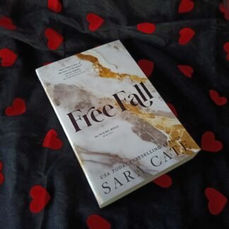 Free Fall - Sara Cate