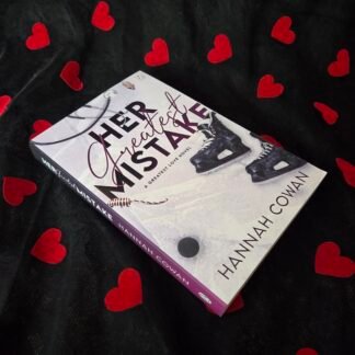 Her Greatest Mistake - Hannah Cowan