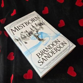 Mistborn - Brandon Sanderson